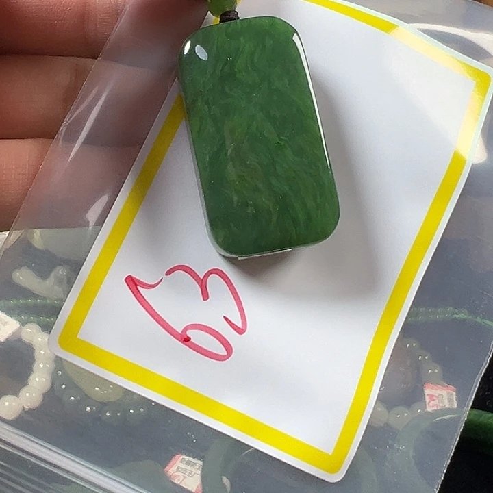 এ***এ和田玉未镶嵌颈饰