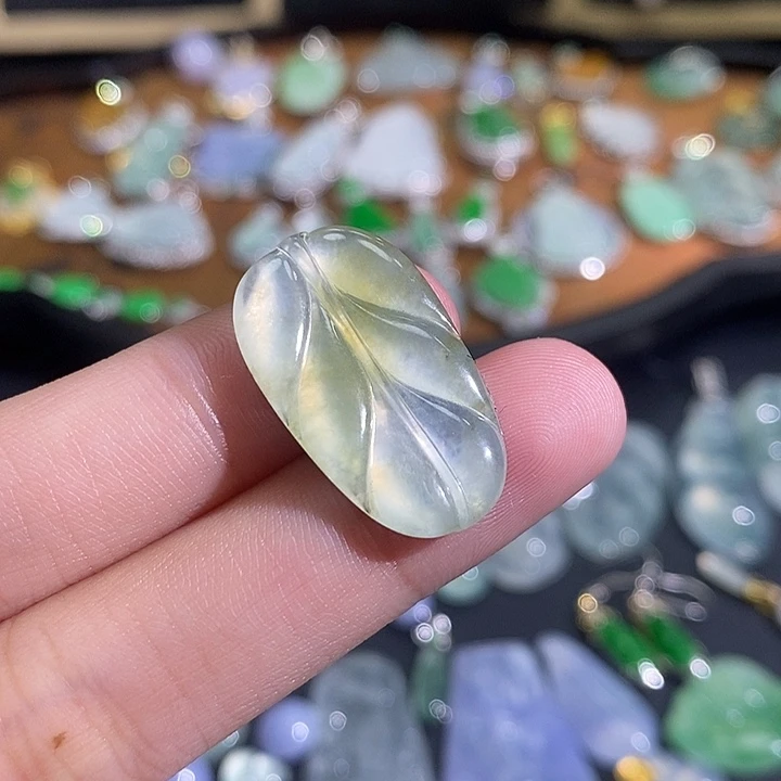 翡翠未镶嵌戒指洒金叶子