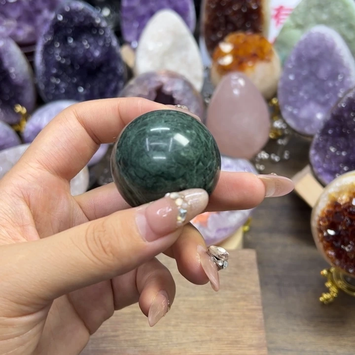 水晶摆件未镶嵌水晶