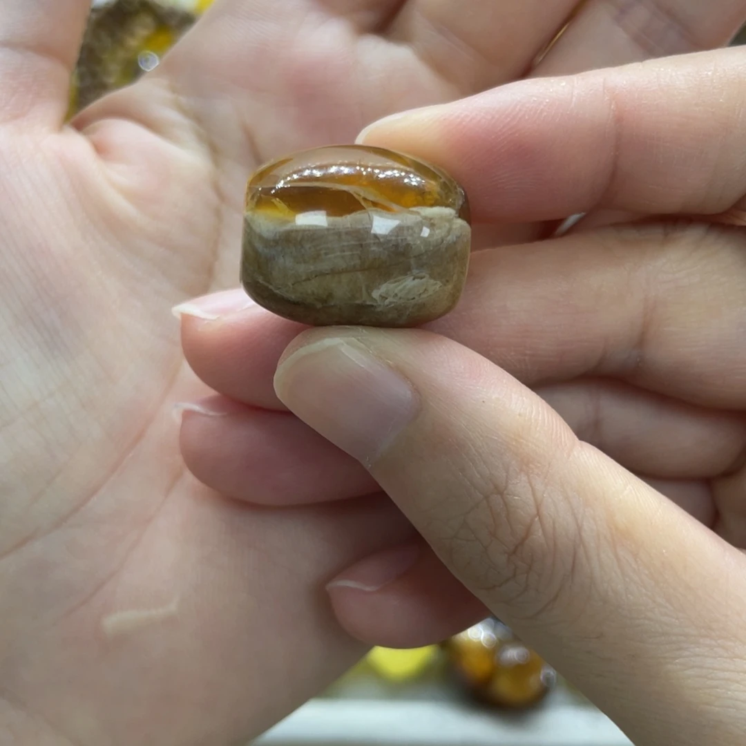 裸石琥珀未镶嵌天然琥珀