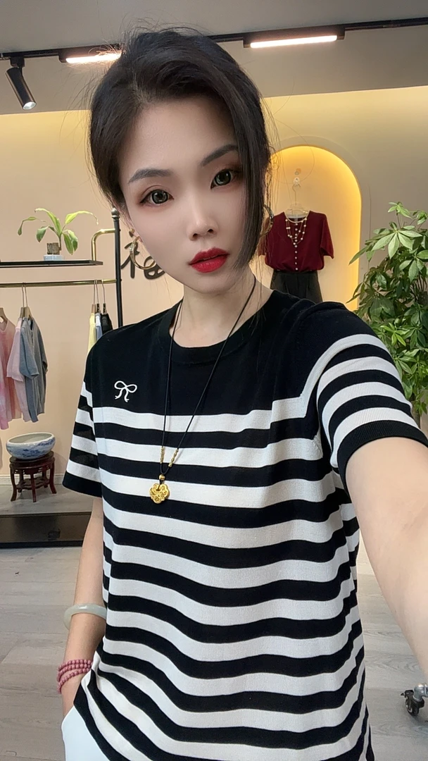 【蝴蝶结】经典条纹宽松显瘦圆领五分袖