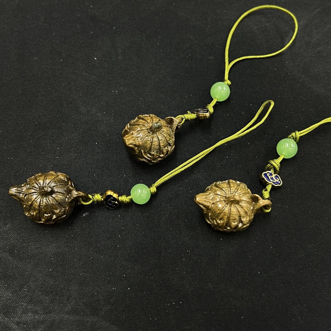 绿檀把把壶挂件*（多样性发一件）