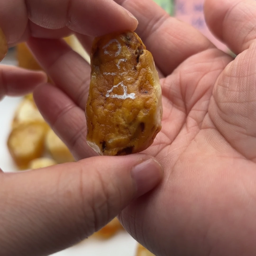 定制琥珀未镶嵌习*