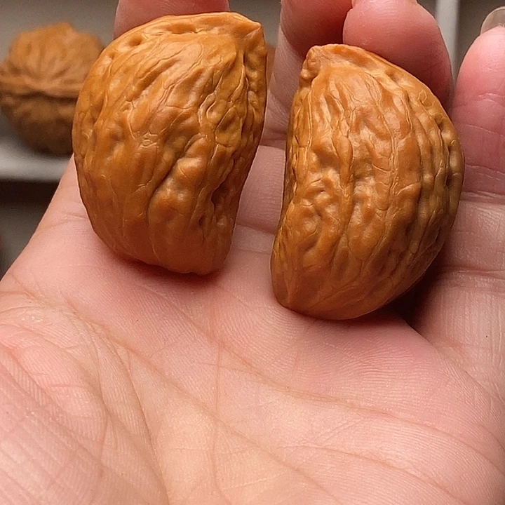 文玩核桃吊坠半臂