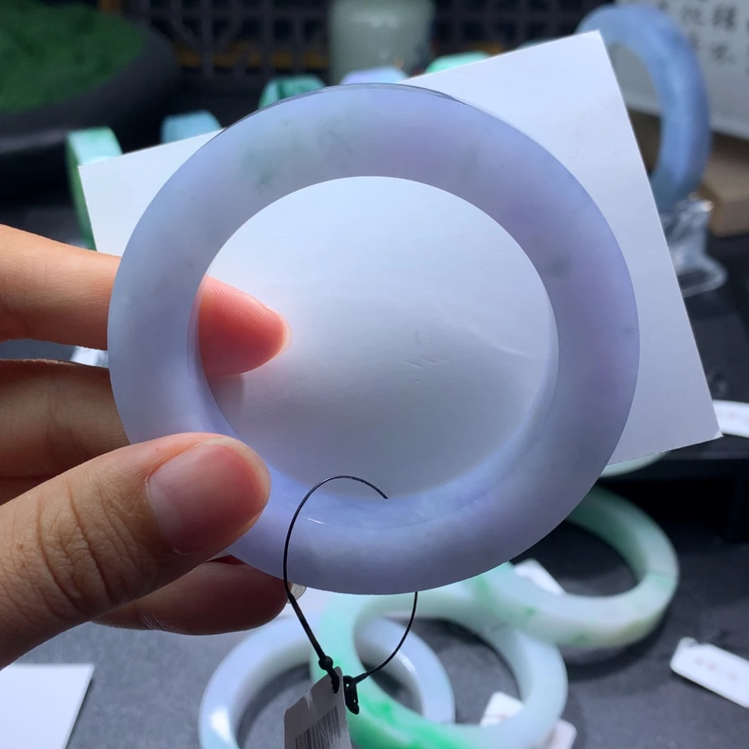 未镶嵌翡翠手镯定制翡翠