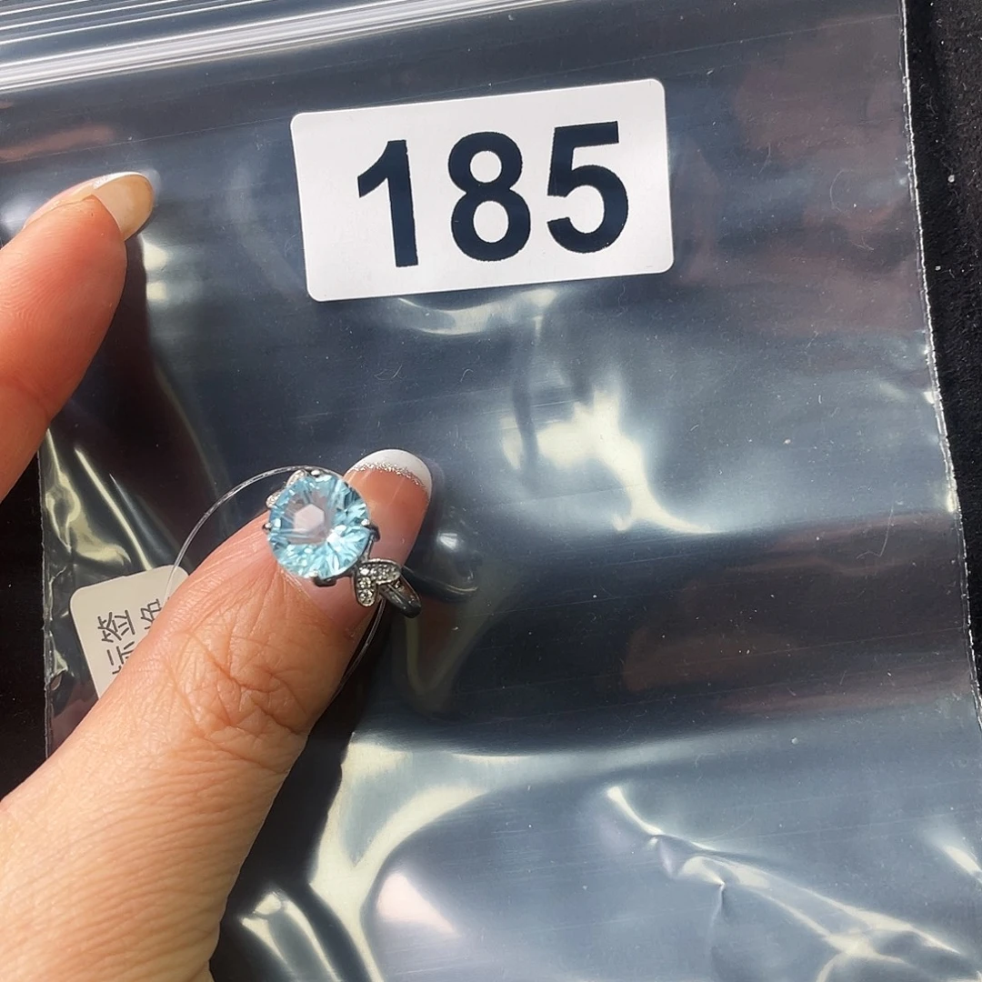 Q****未镶嵌摆件水晶戒指185。