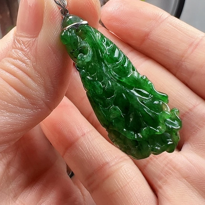 翡翠未镶嵌颈饰天然A货翡翠挂件