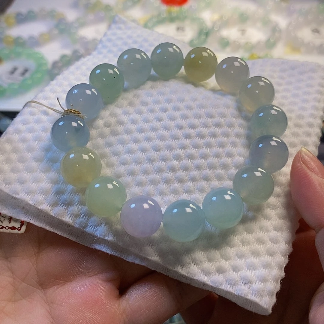 未镶嵌定制翡翠翡翠.