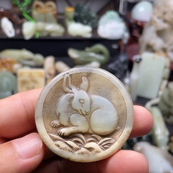 和田玉（糖玉）未镶嵌颈饰