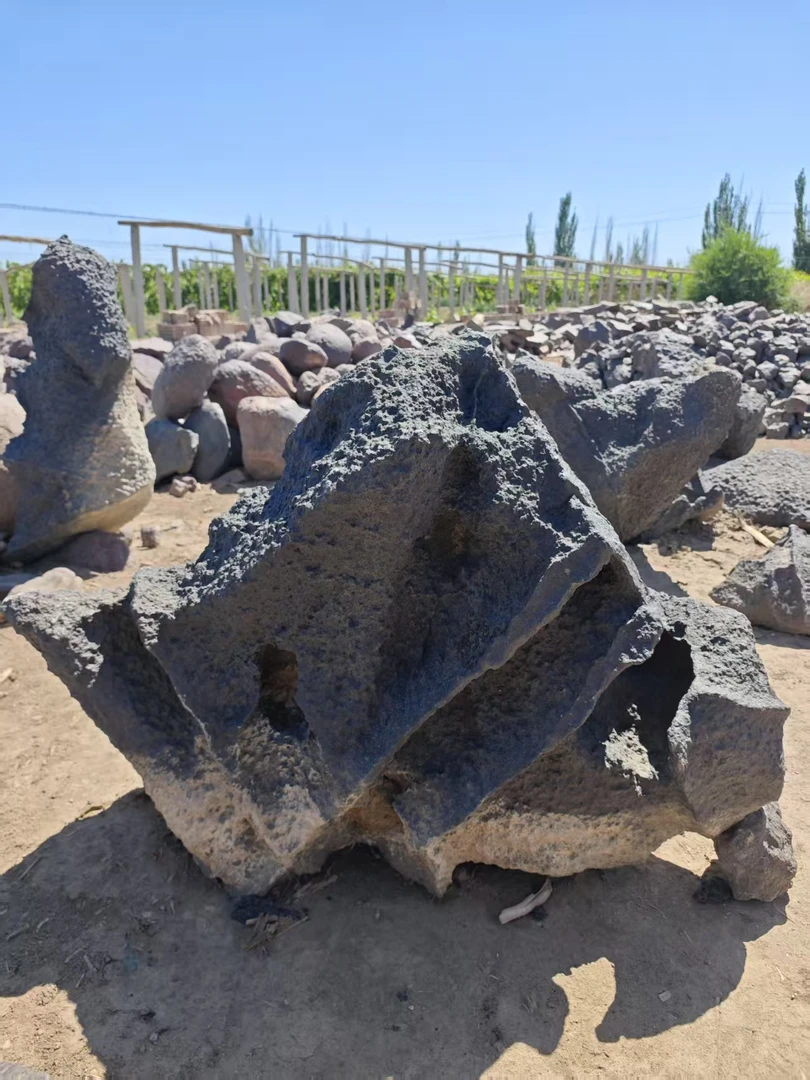 新疆民间陨奇石家居摆件（不包邮）