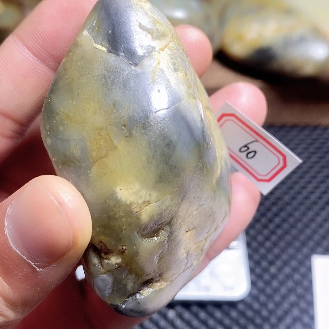 未镶嵌和田玉挂件60