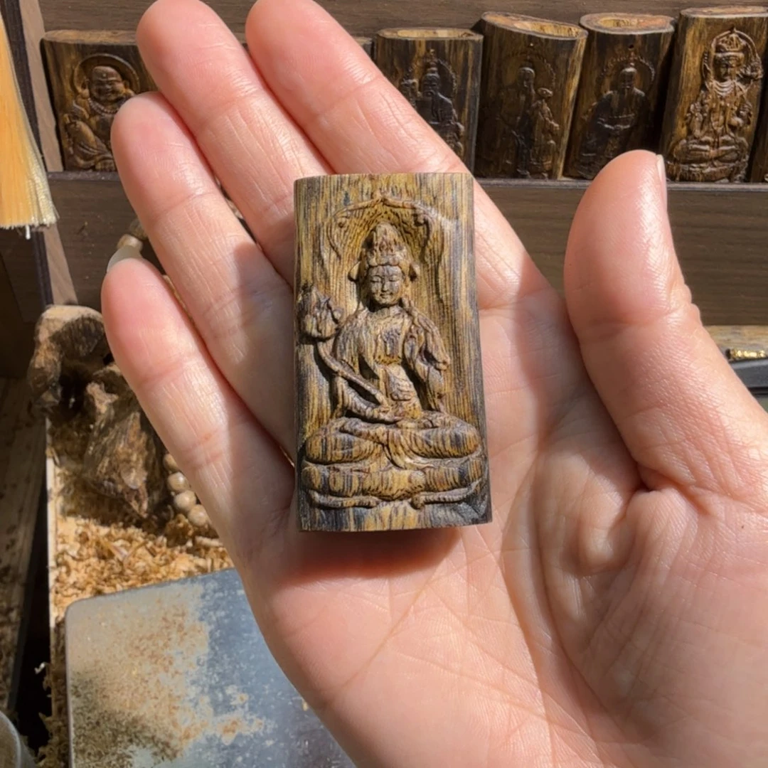 沉香碎屑沉香绿棋楠大势至块料10.2克