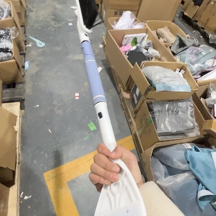 除雪铲二合一。