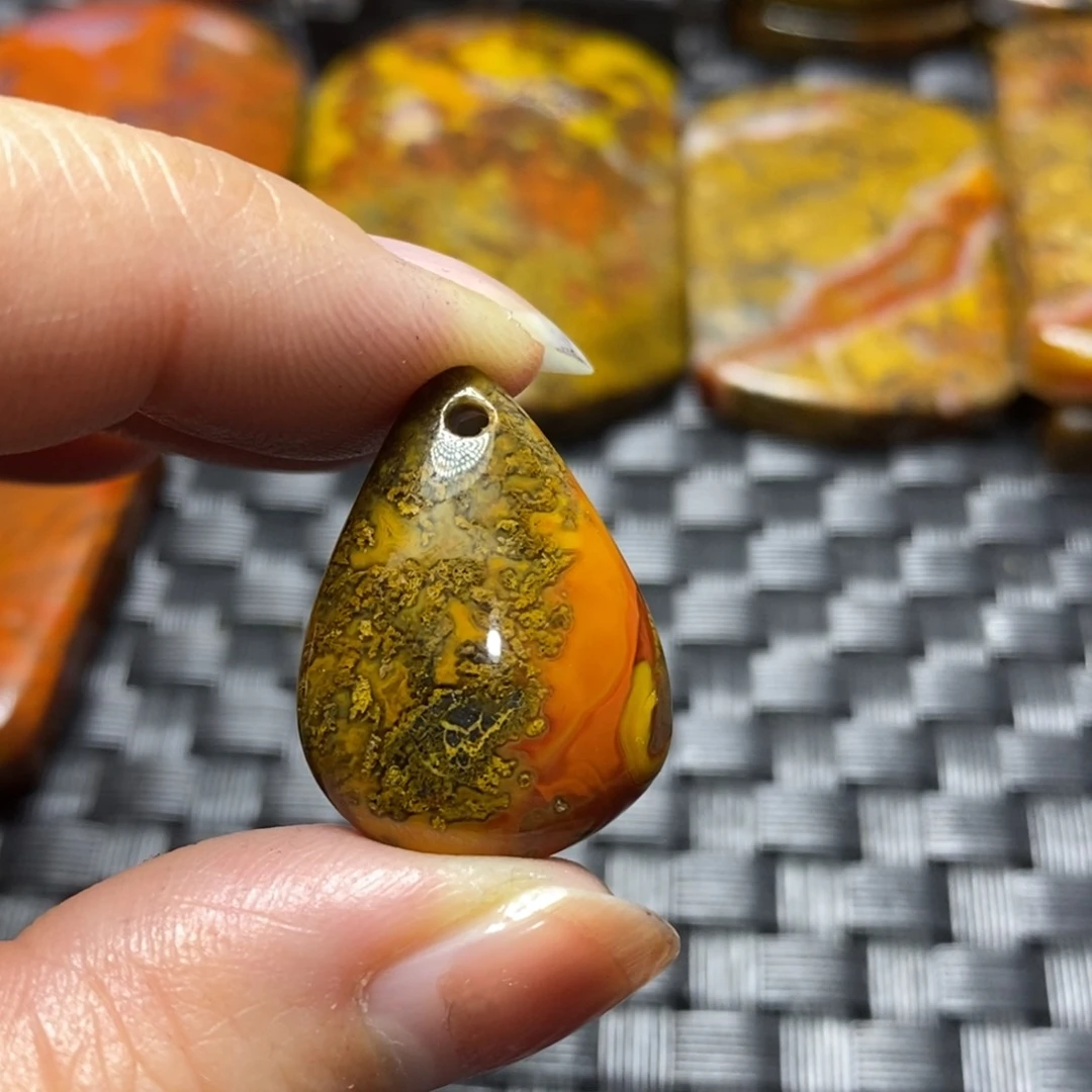 玛瑙/玉髓挂件未镶嵌