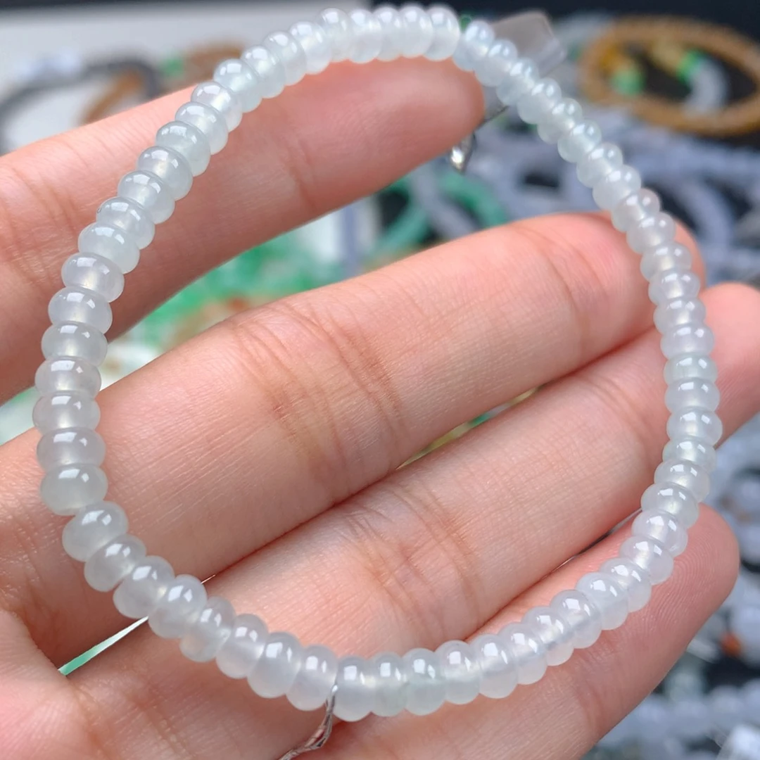 翡翠手链未镶嵌卡