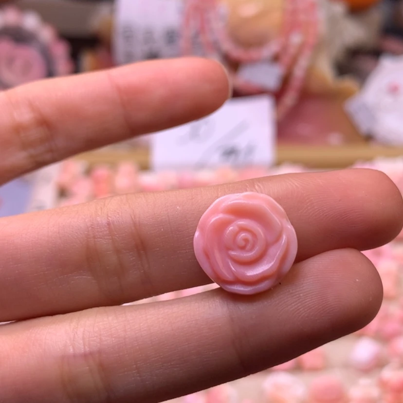 【闪购商品】查罗石颈饰合金福利