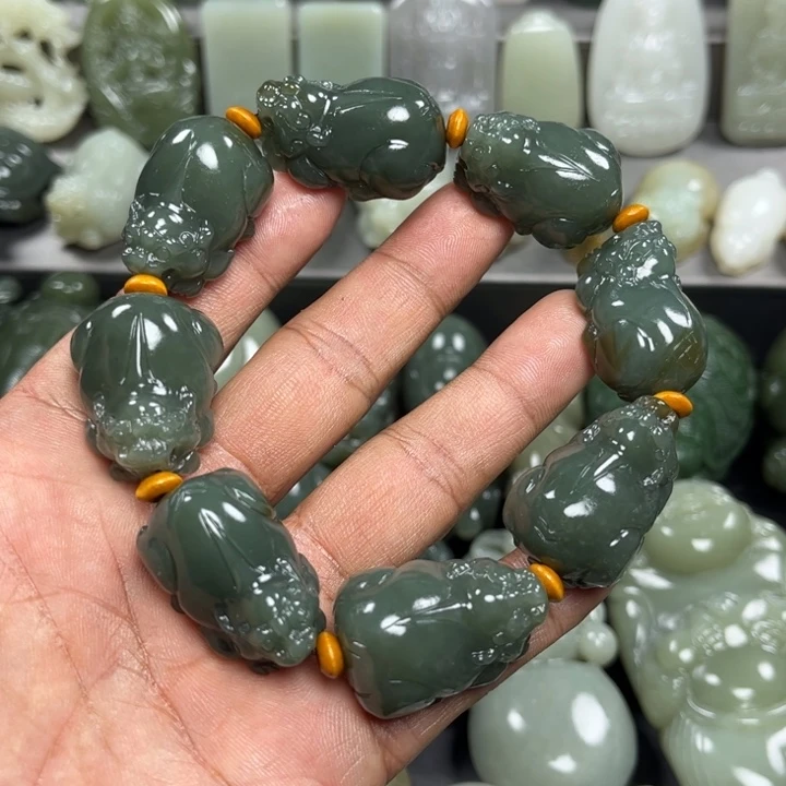 和田玉把件未镶嵌火*