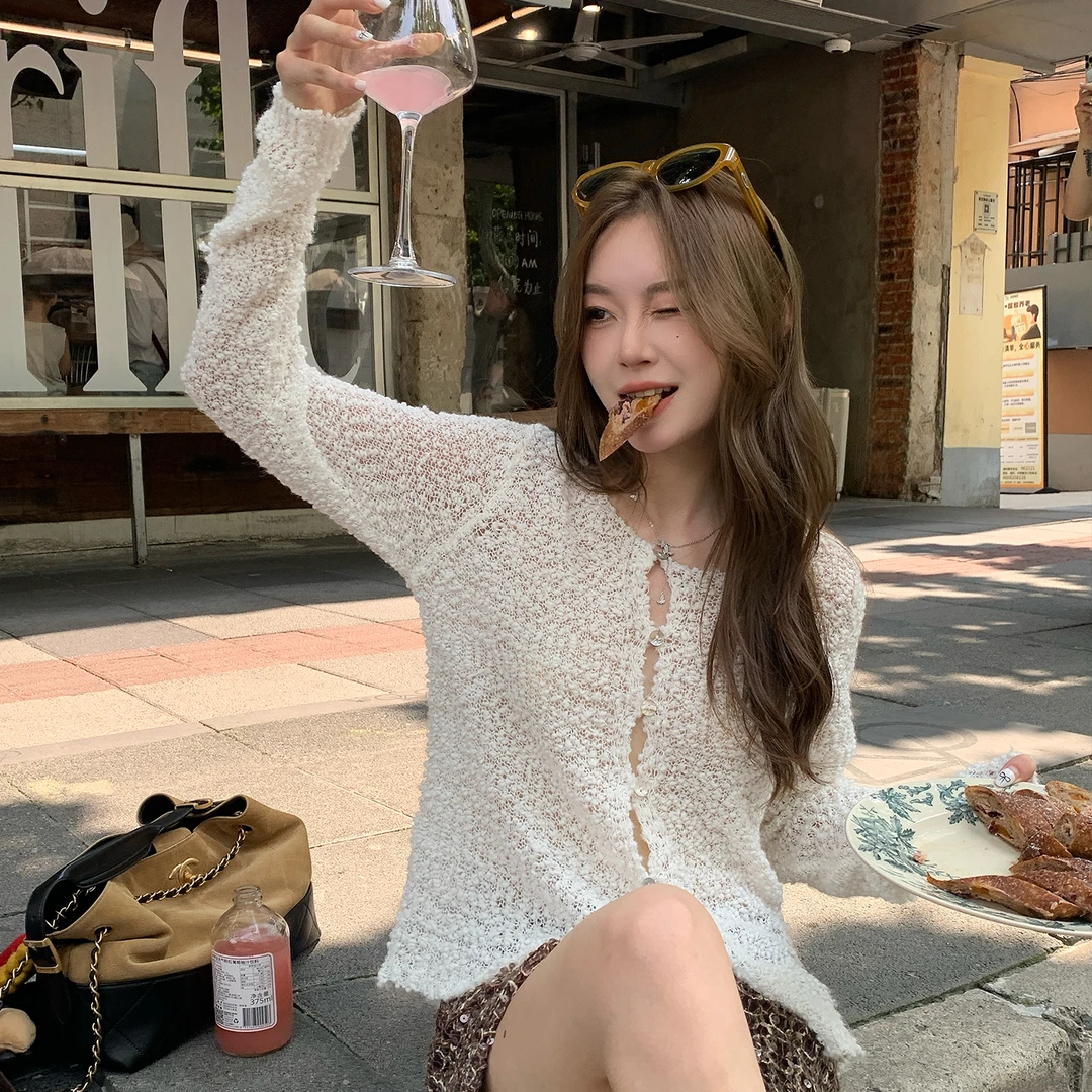 【招牌奶芙】Ins风镂空设计感慵懒圆领亚麻肌理感开衫女