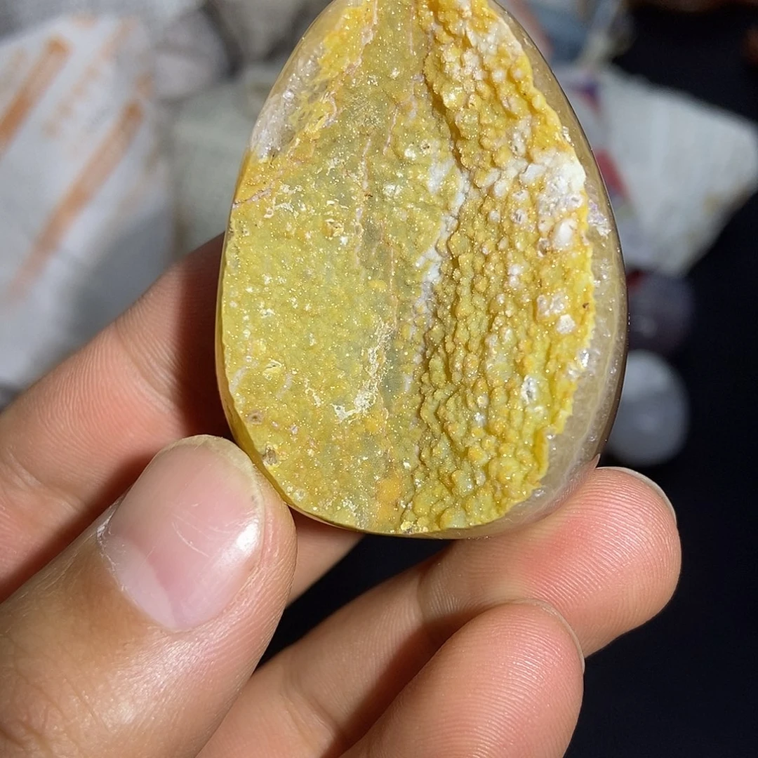 玛瑙/玉髓未镶嵌珠宝奇石