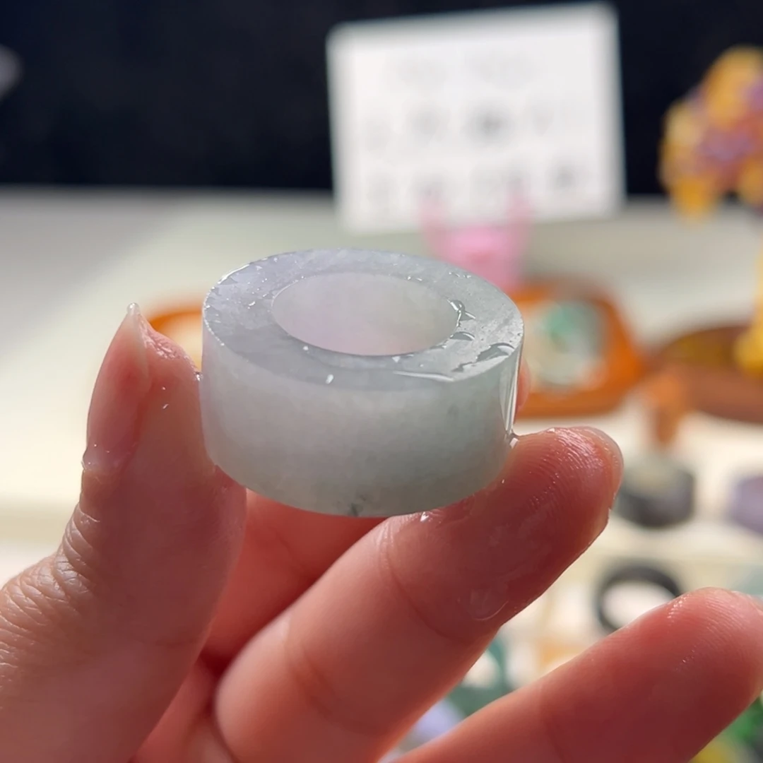 用***5定制翡翠未镶嵌春彩