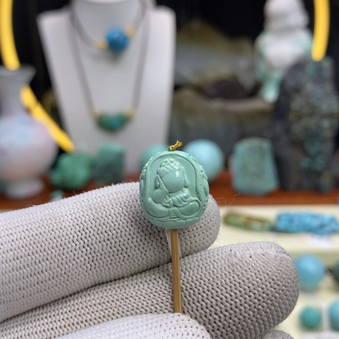 绿松石未镶嵌珠宝奇石12.9×7.3