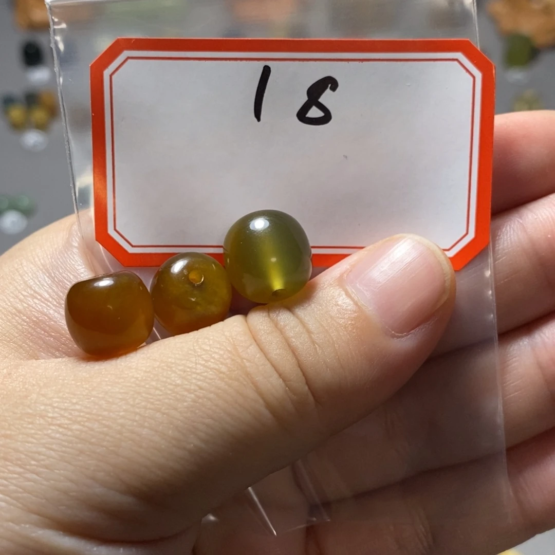 【闪购商品】蛇纹石玉配珠未镶嵌坦**生
