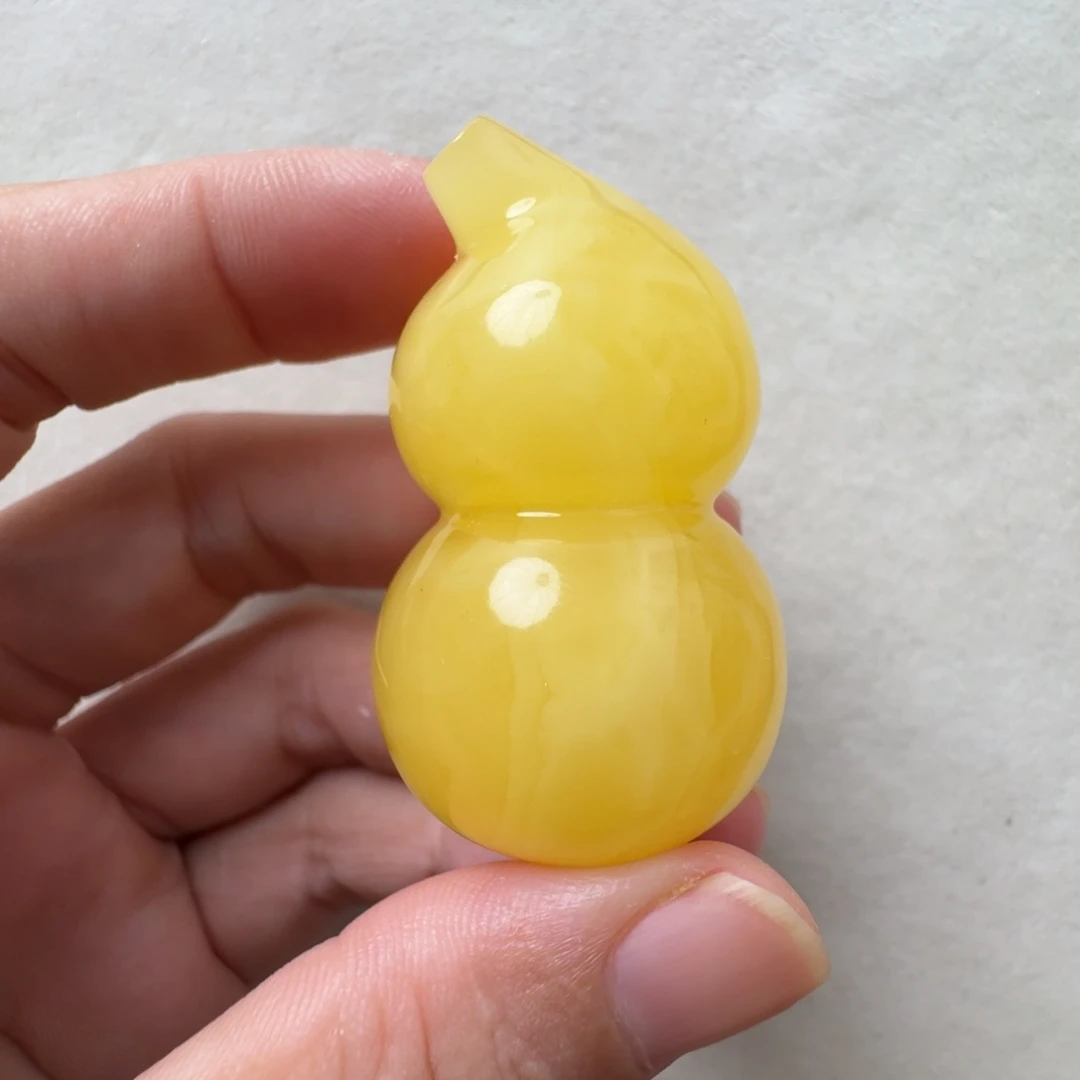 蜜蜡未镶嵌珠宝奇石
