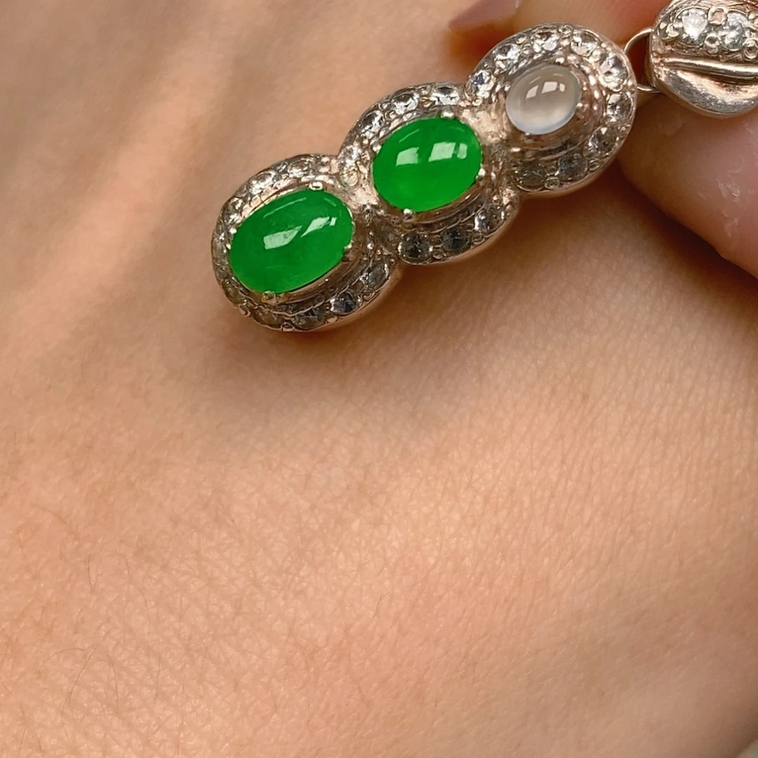 翡翠戒指未镶嵌翡翠