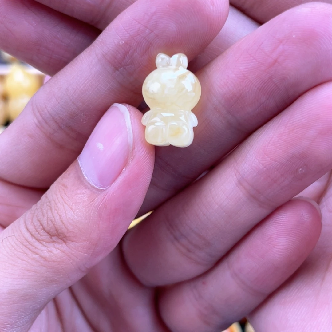 琥珀未镶嵌裸石蜜蜡