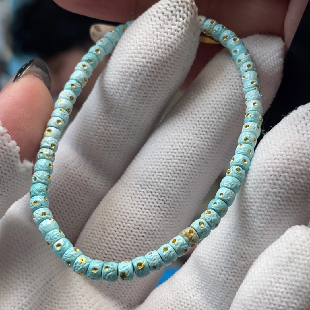 绿松石未镶嵌挂件