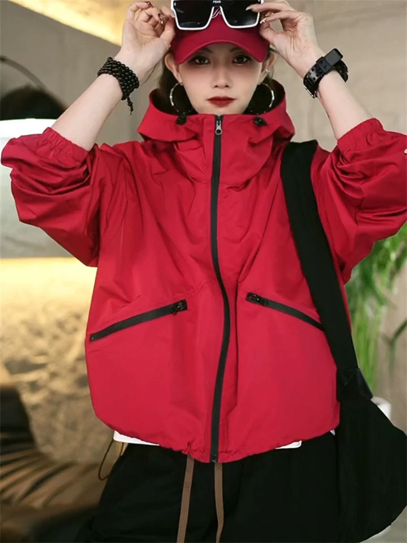 【2024春秋新款宽大码冲锋衣外套女春秋薄款时尚休闲连帽爆款上衣