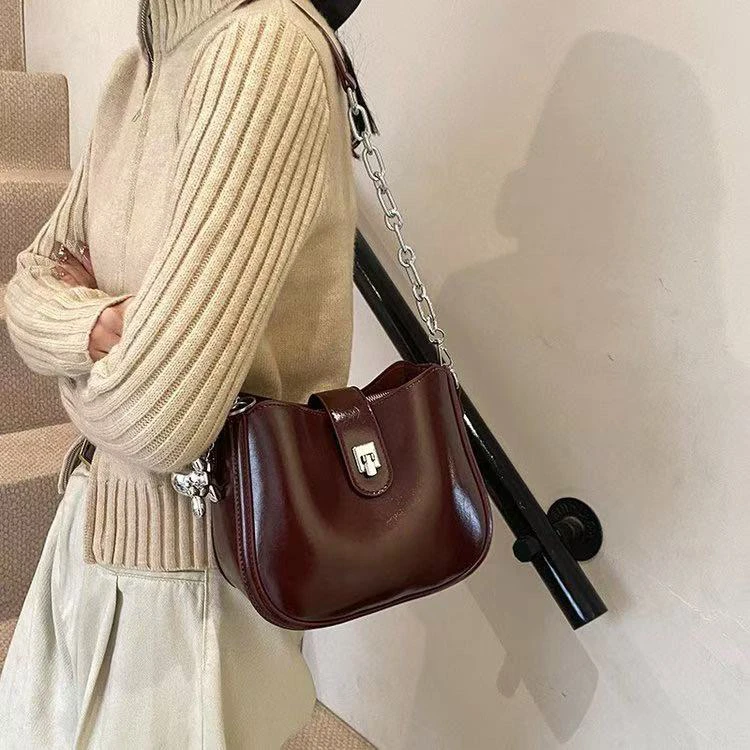 新品轻奢百搭高级感气质时尚斜挎女士包A20