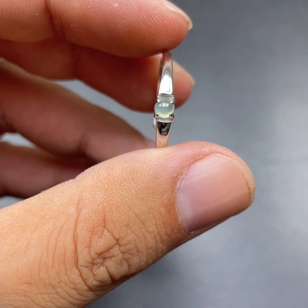 翡翠颈饰未镶嵌翡翠戒指