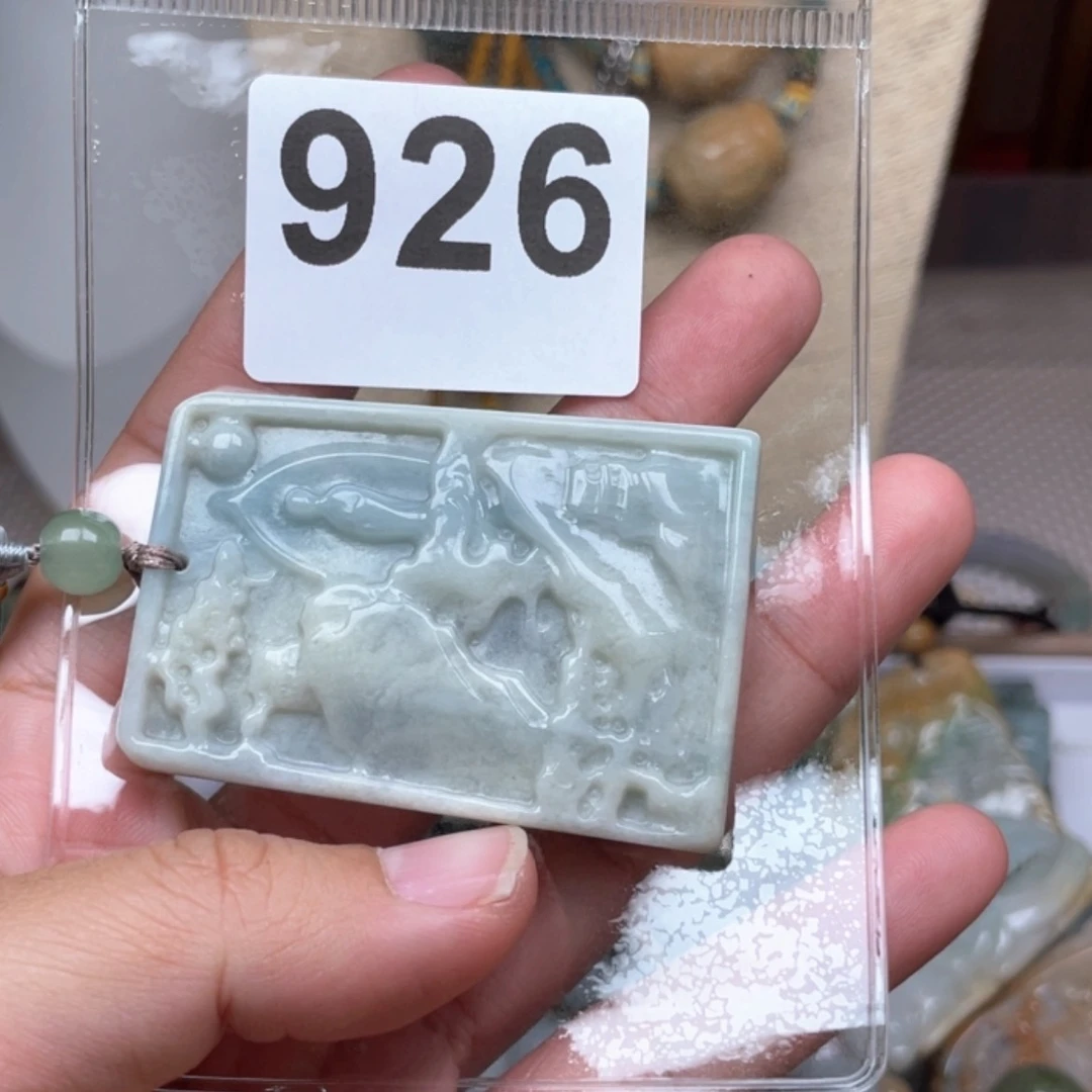 【闪购商品】翡翠颈饰未镶嵌爷*?翡翠