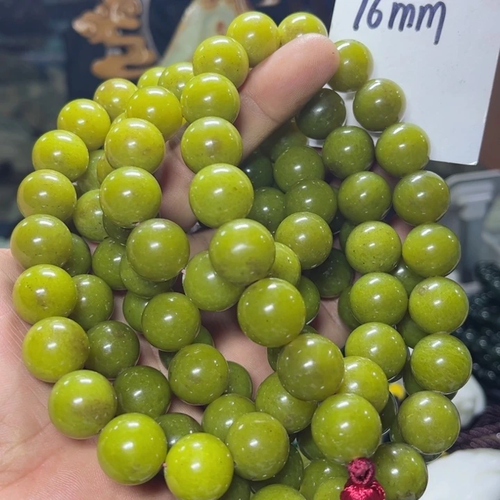 蛇纹石玉项链未镶嵌