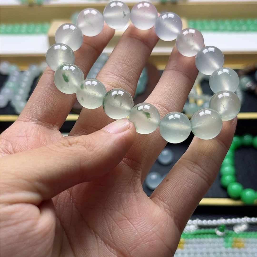 翡翠手链未镶嵌玻璃种