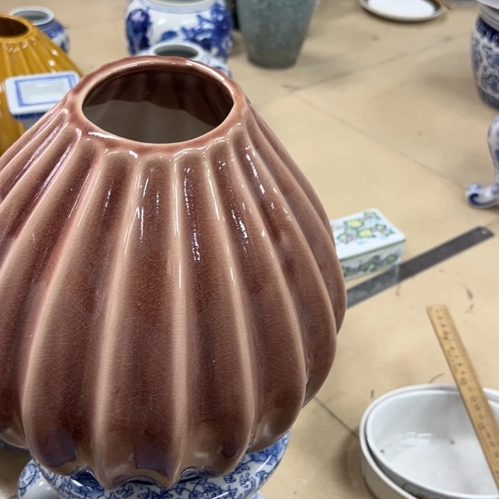 瓷片瑕疵陶瓷。。。。。。。。。。。。。。