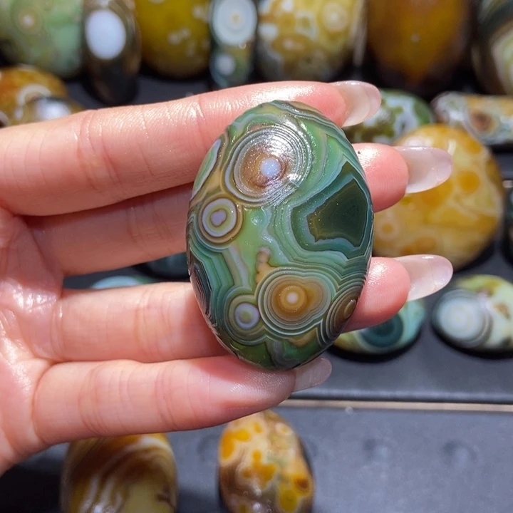 【闪购商品】未镶嵌玛瑙/玉髓珠宝奇石g