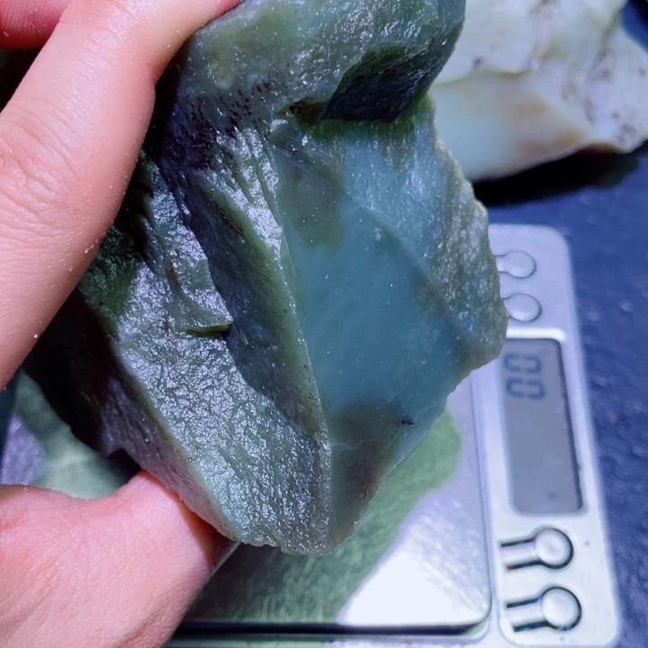 和田玉（糖玉）未镶嵌珠宝半成品