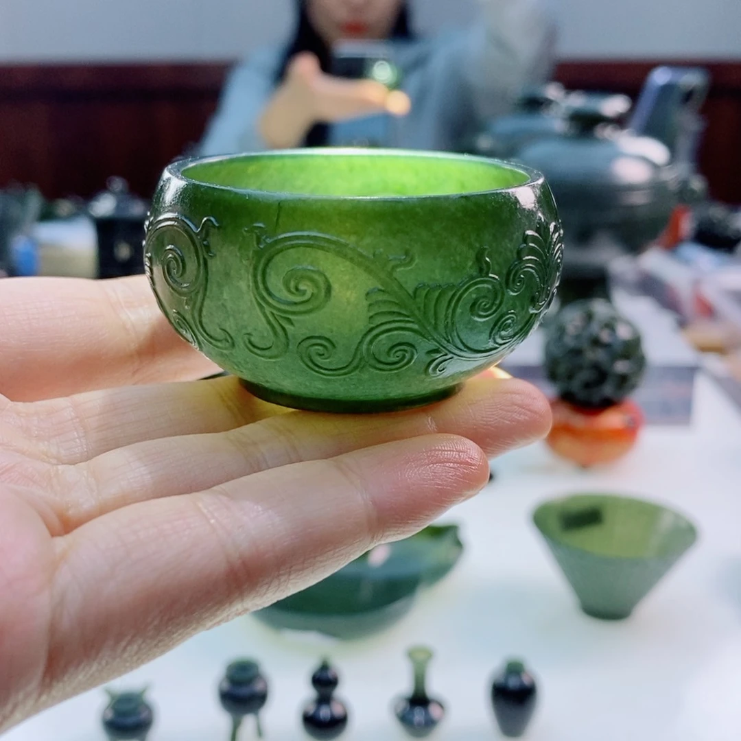 未镶嵌和田玉（青玉）摆件微瑕