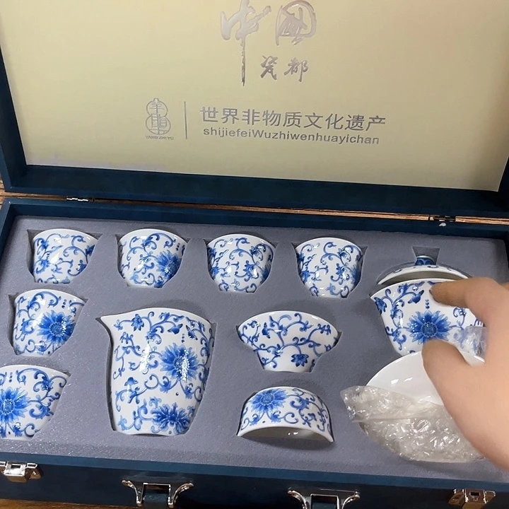 孤品茶具套装等等。