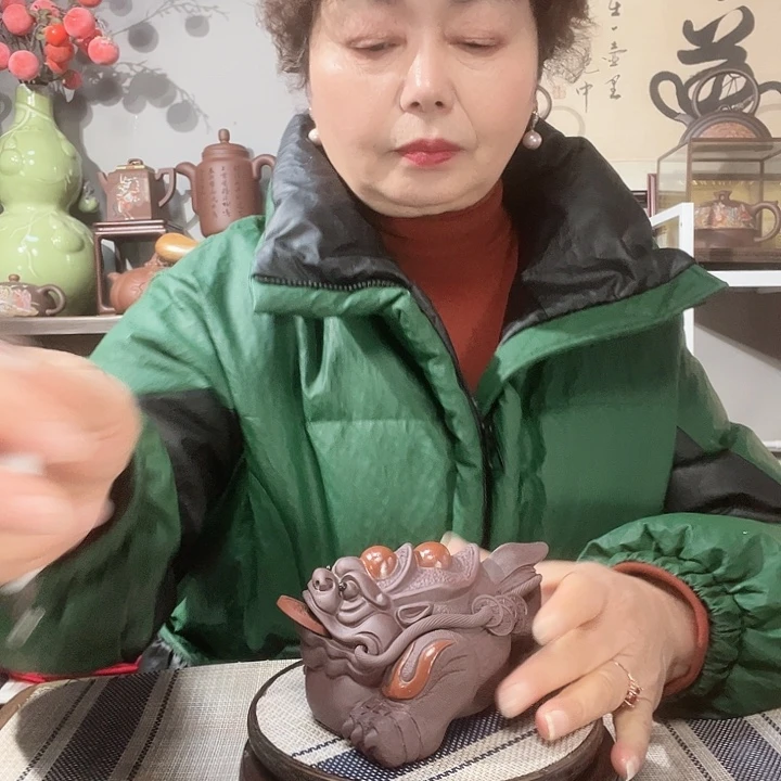 紫泥茶宠易*寒原矿紫砂精品
