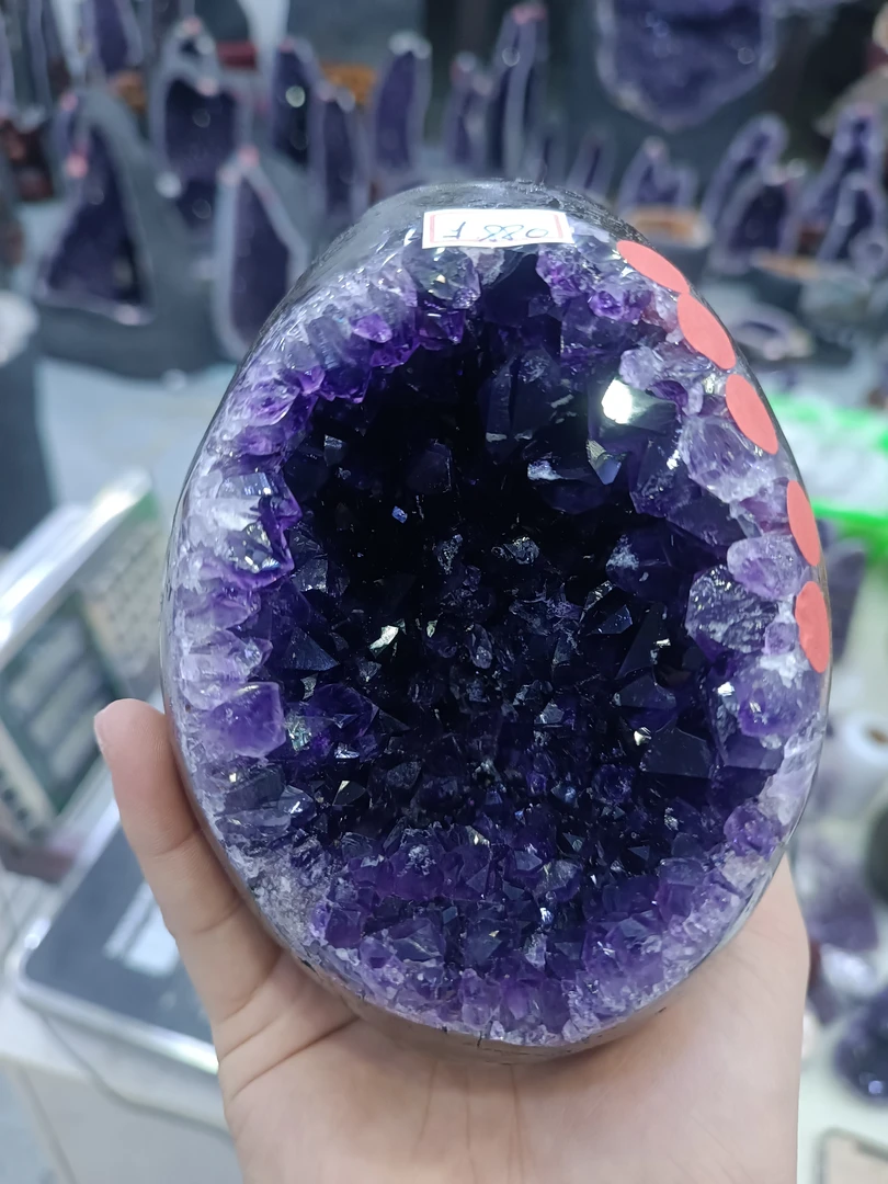 乌拉圭紫水晶恐龙蛋