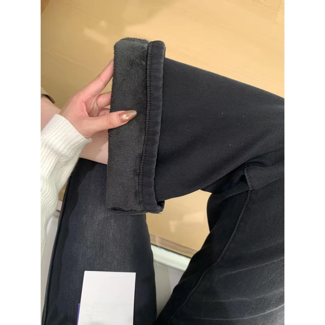 黑色加绒加厚微喇叭牛仔裤女秋冬新款设计感高腰宽松显瘦喇叭裤潮