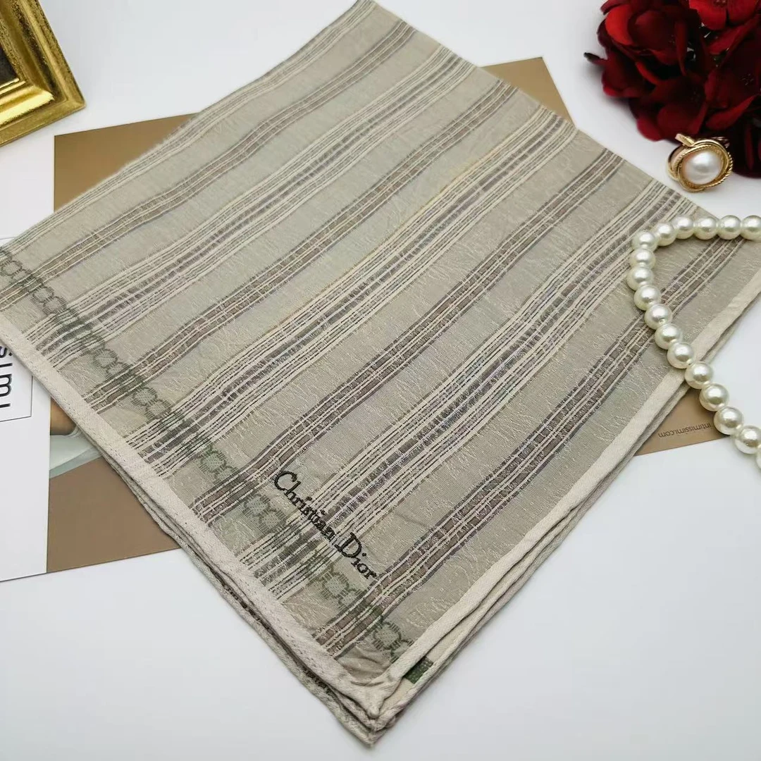 99新 DIOR/迪奥 海囤 迪奥 丝巾/yy03928