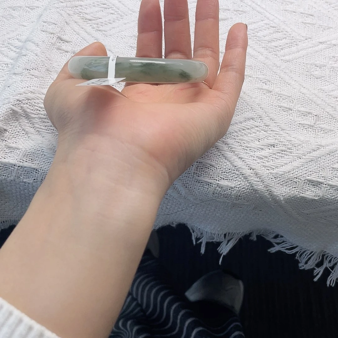 石英质玉未镶嵌手镯2147