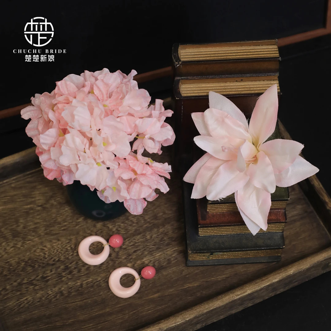 新娘礼服配饰减龄发饰森系仿真花朵发饰甜美婚纱超仙手工粉色花朵