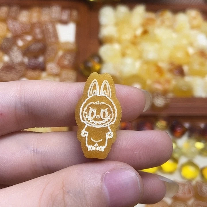橄榄核吊坠原皮拉布布
