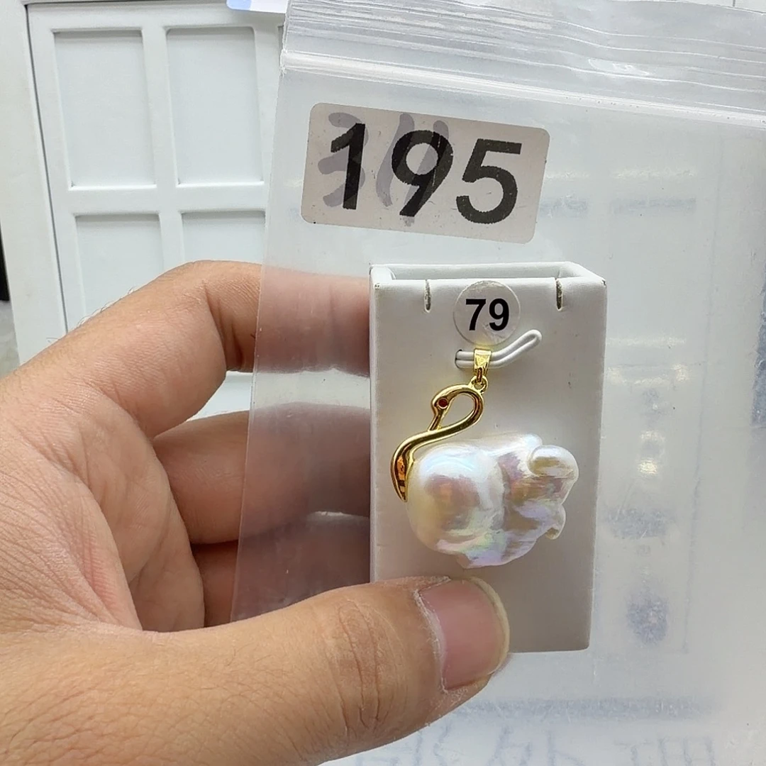 淡水珍珠合金颈饰