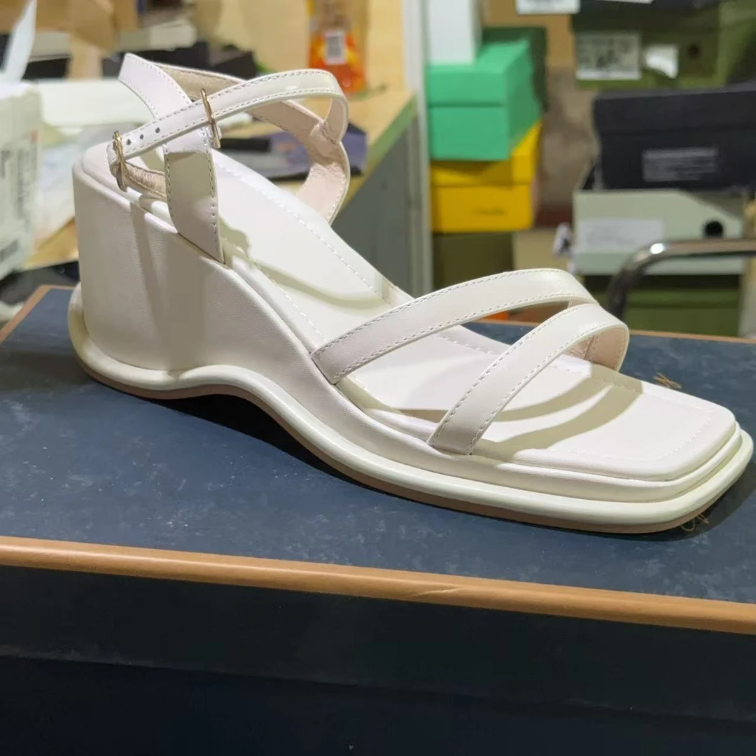 B-301米白色夏季新款百搭休闲坡跟凉鞋4562